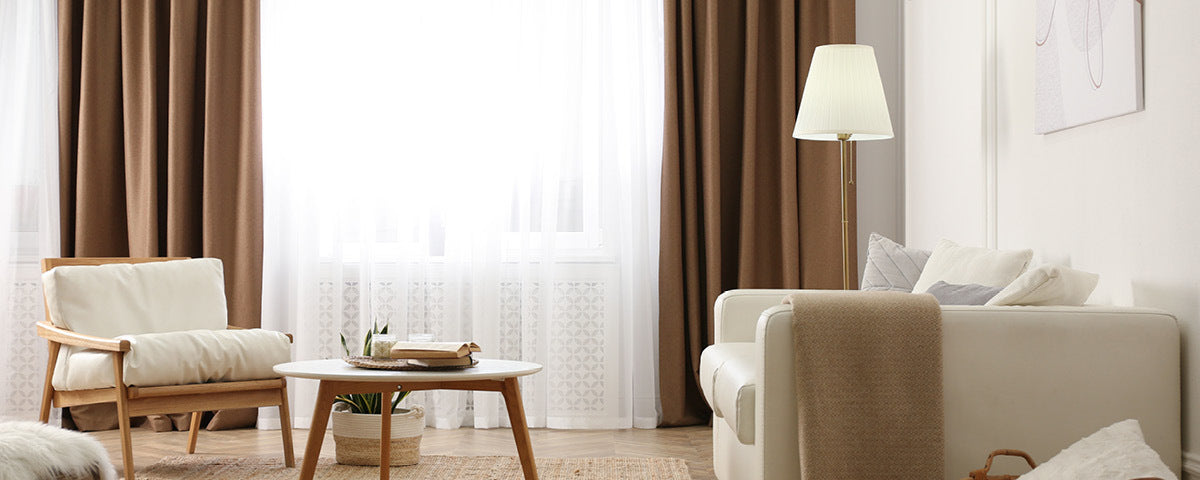 Das Jahr 2024 hat viel zu bieten und wir von Vorhangschweiz zeigen dir in unserem Blogartikel die Wohntrends 2024 rund um Gardinen & Co.