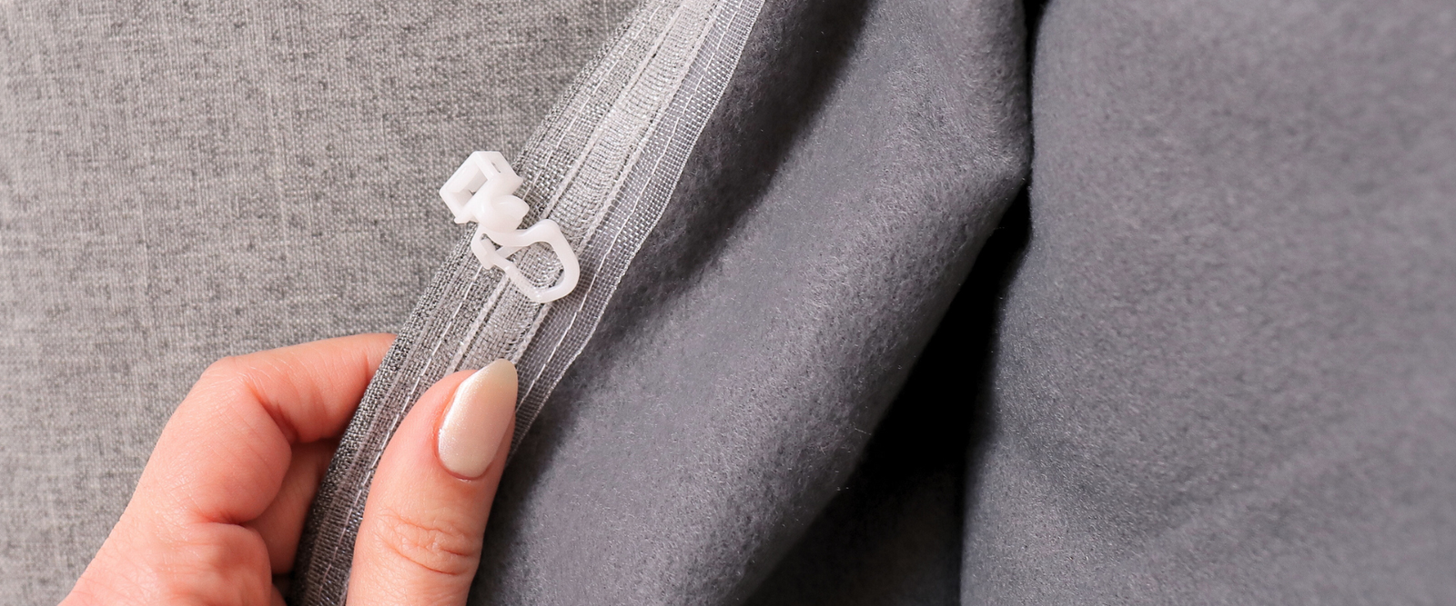 Vorhang aufhängen – Anleitung für Schiene und Stange