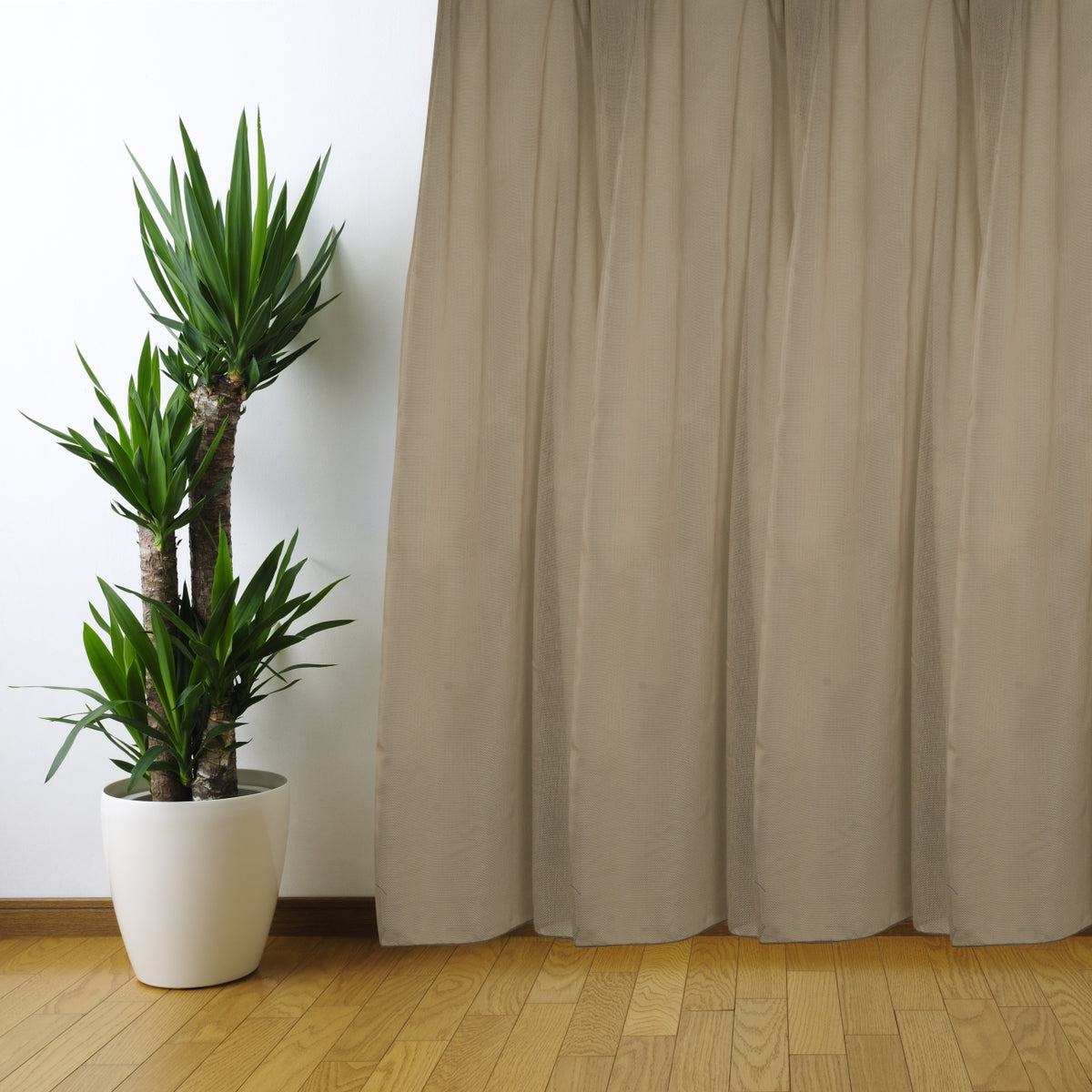 Day curtain taupe Yulia