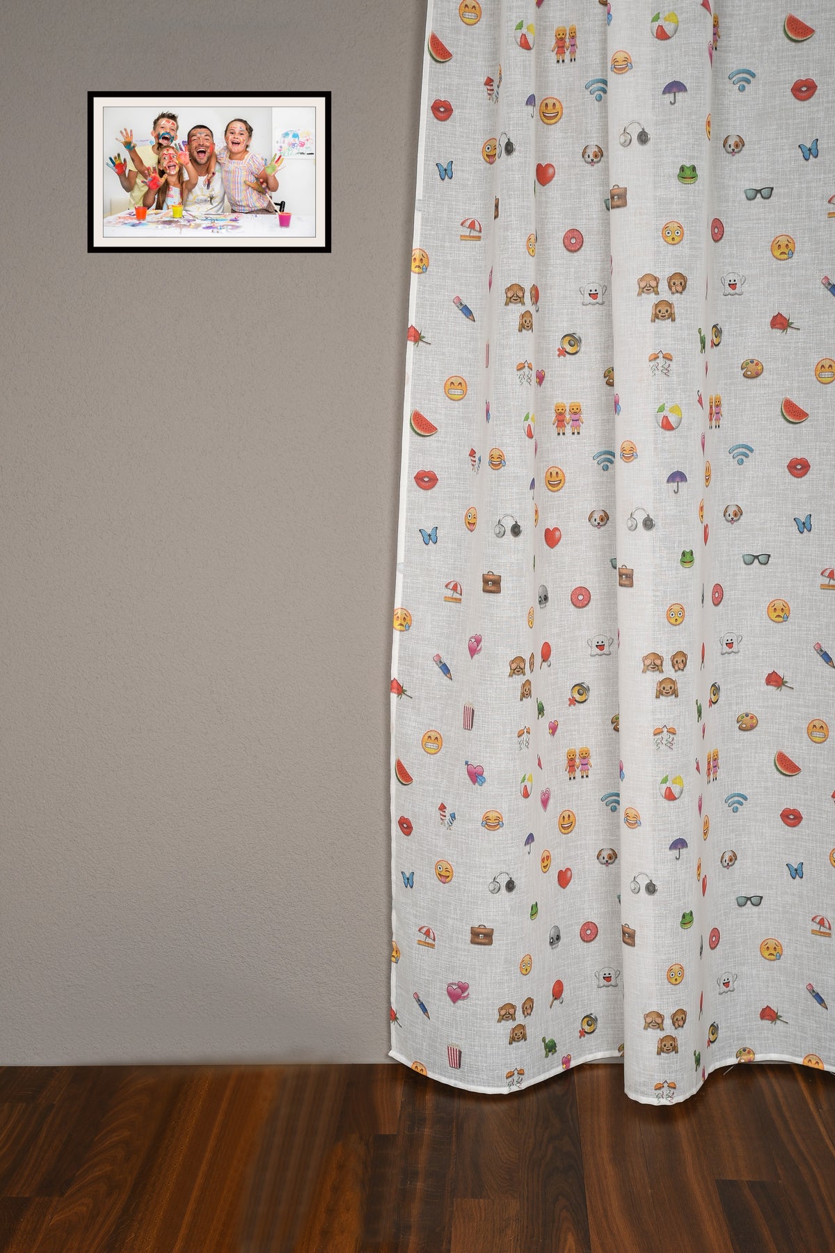 Day curtain colorful emoji