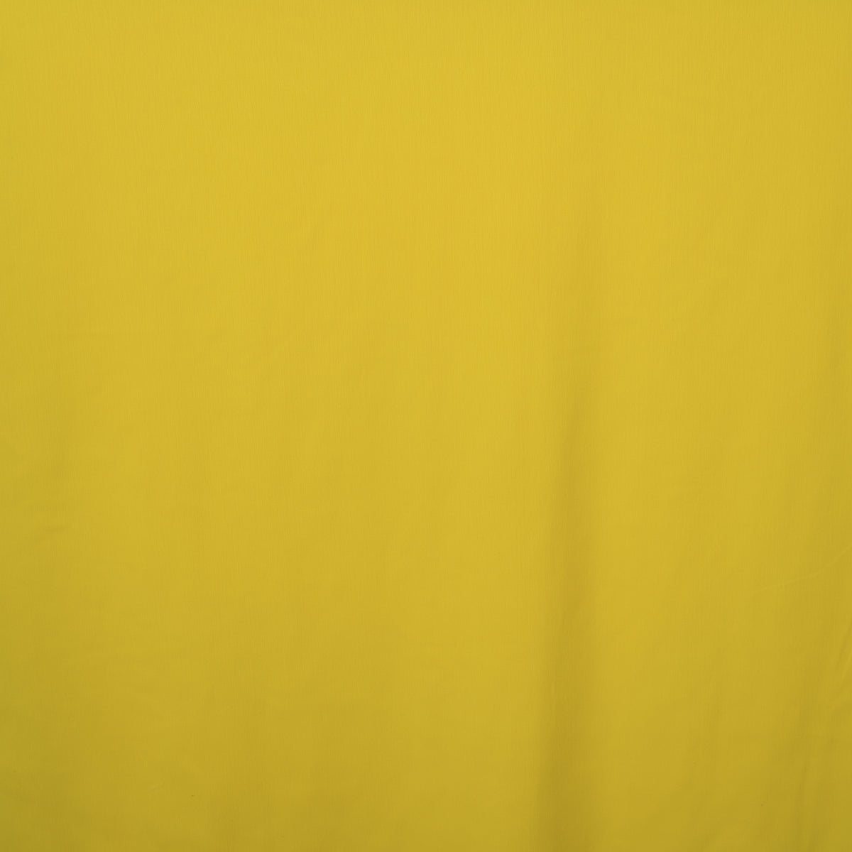 Night curtain bright yellow Mercedes